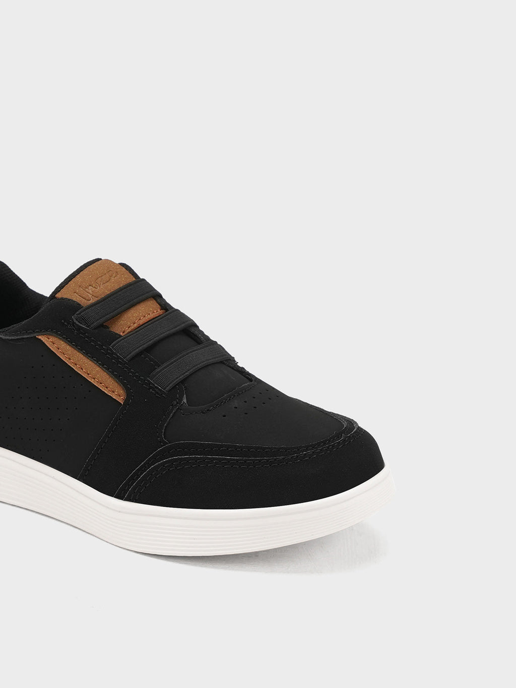Boys "CHINUA" Comfy and Stylish Trainers
